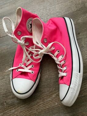 Converse High Top Hot Pink Size 9.5 women